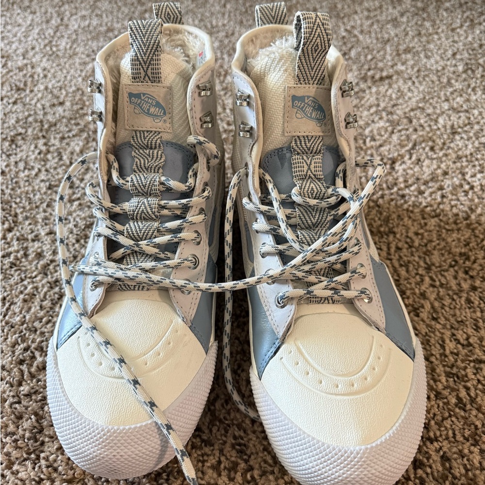 Vans UA Sk8-Hi GORE-TEX MTE-3 – White/Blue – Size 9.5